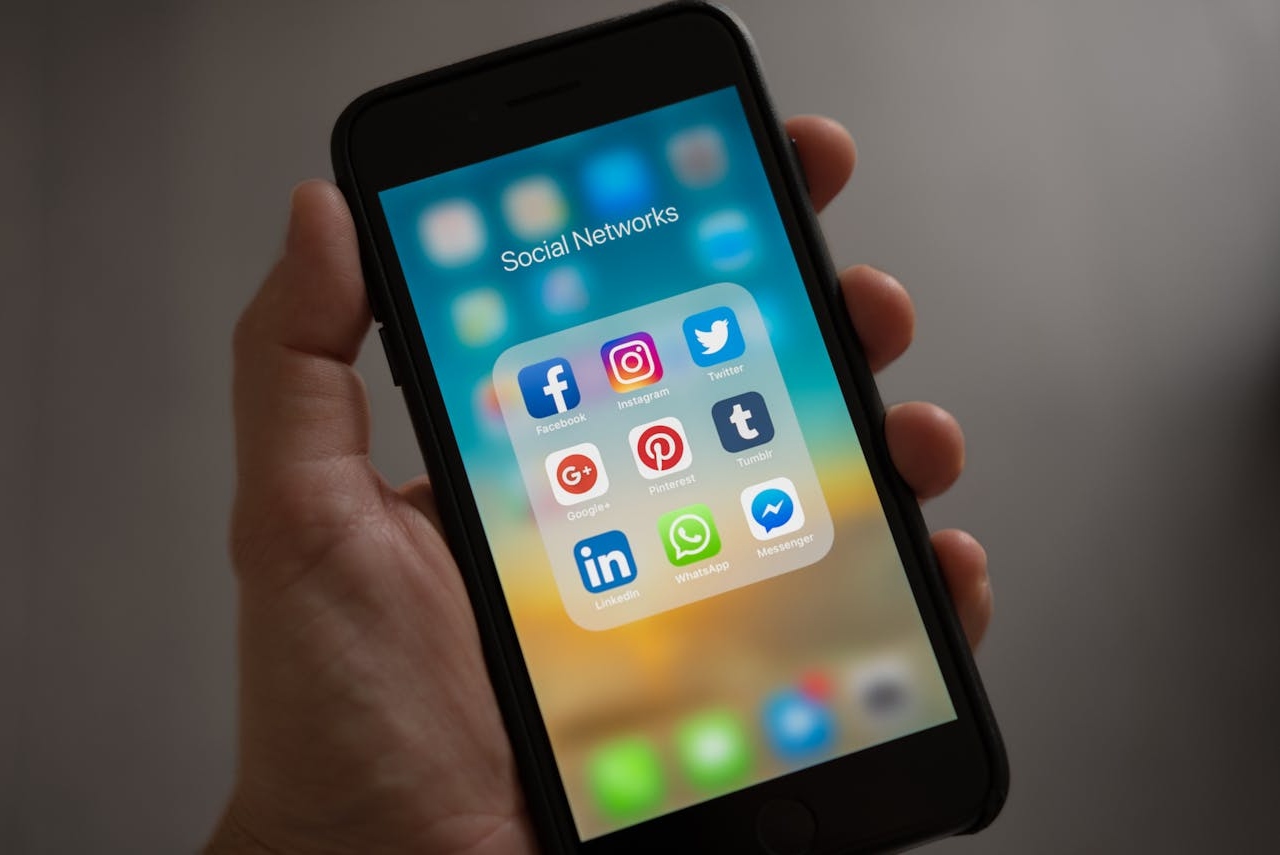The importance of break from social media early in addiction recovery