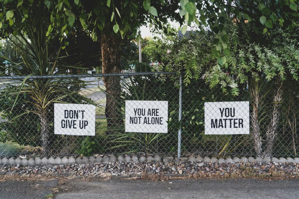 support messages on a fence
